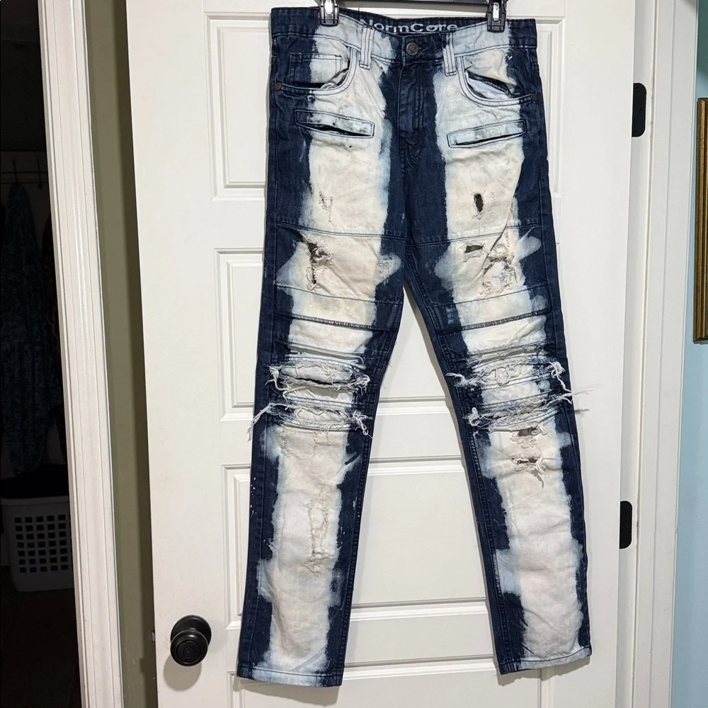 BKE distressed Jake 32x32 distressed straight leg normcore jeans